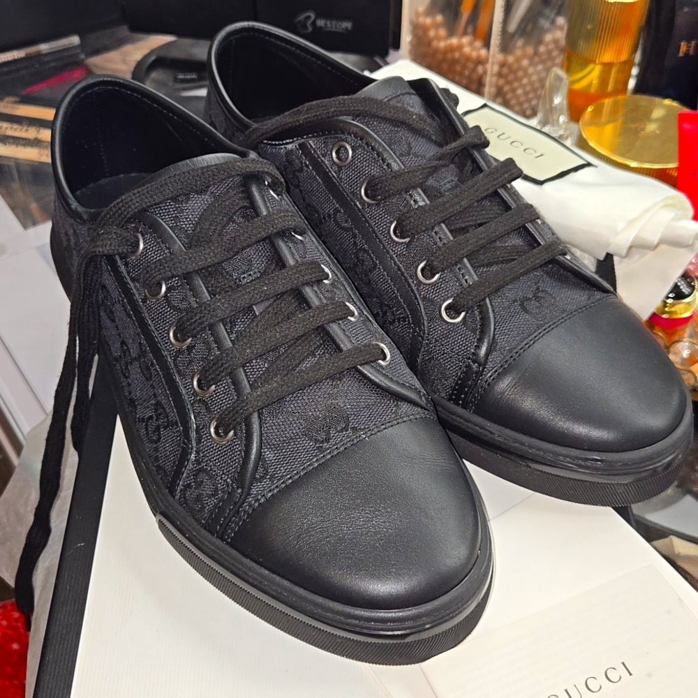 Gucci Women's Black Sneakers